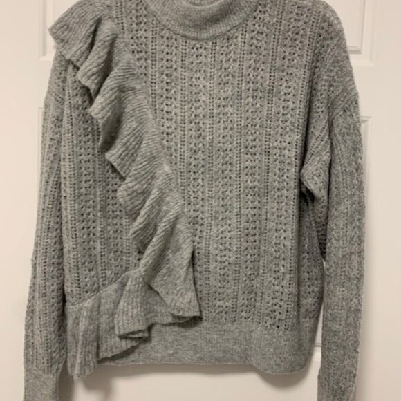 Soft ruffled sweater - Picture 1 of 6